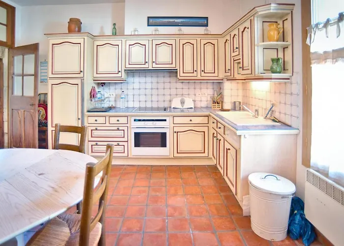 Awesome In Et Solorgues Casa vacanze